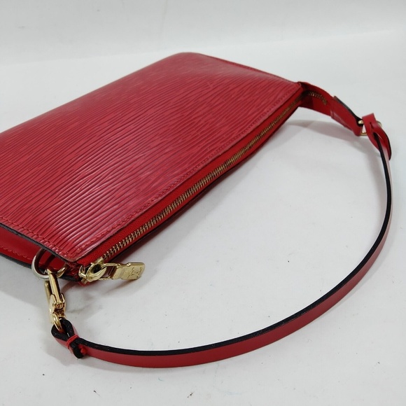 Louis Vuitton Epi Pochette - Picture 3 of 8